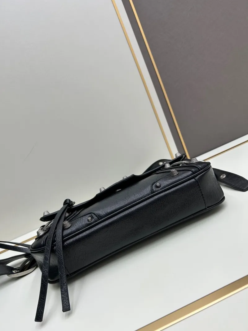 Balenciaga Black Leather Crossbody Bag 6845 - Image 5