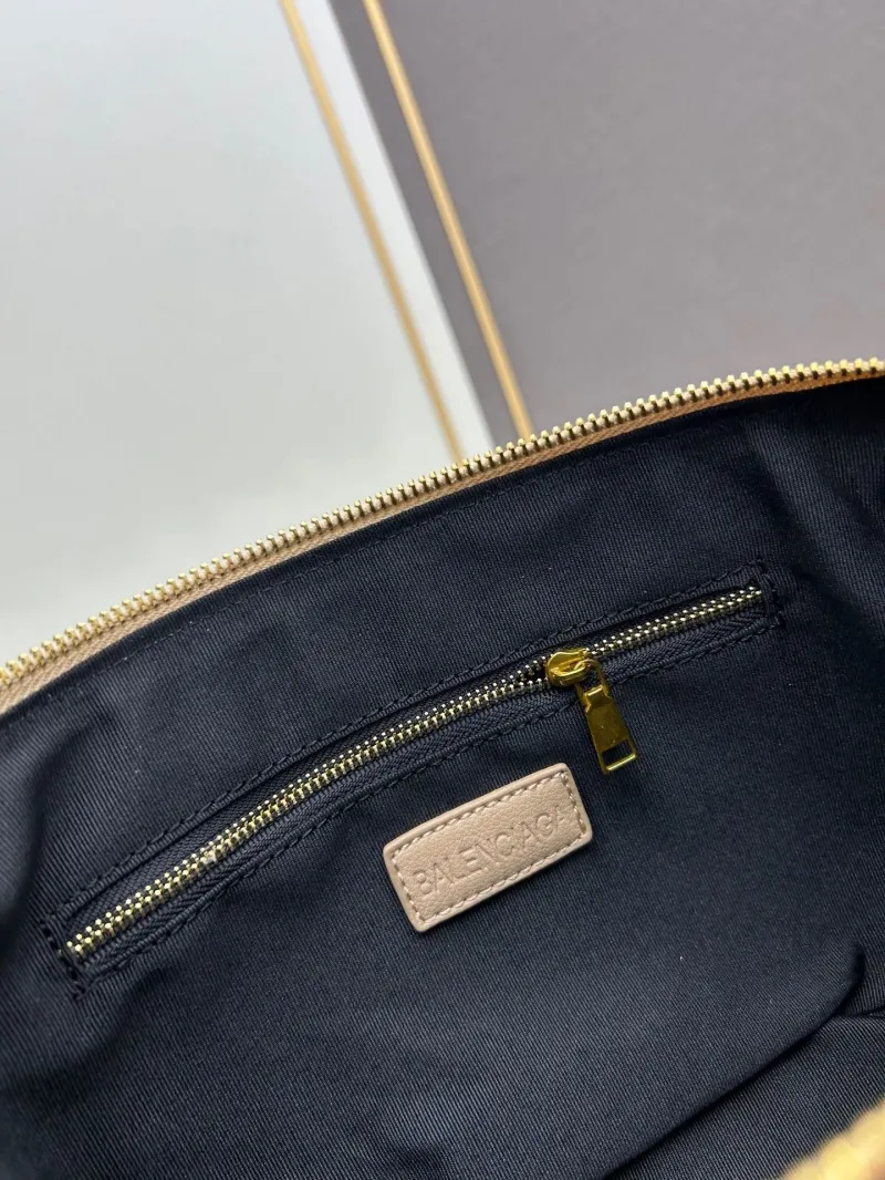 Balenciaga Beige Leather Shoulder Bag 6904 - Image 8