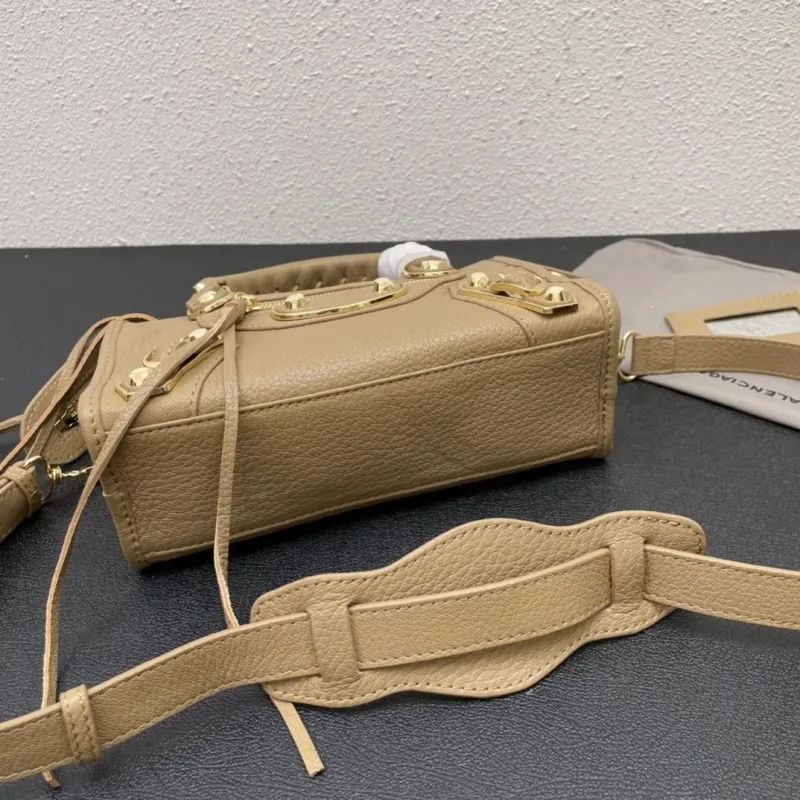 Balenciaga Small 24cm Tan Top Handle Bag - Image 7