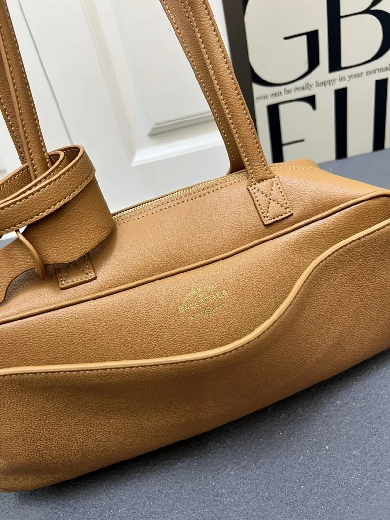 Balenciaga H06188 Tan Leather Top Handle Bag - Image 5