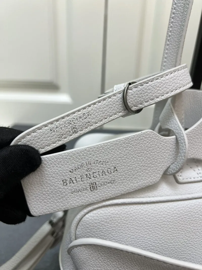 Balenciaga H06188 White Top Handle Bag - Image 4