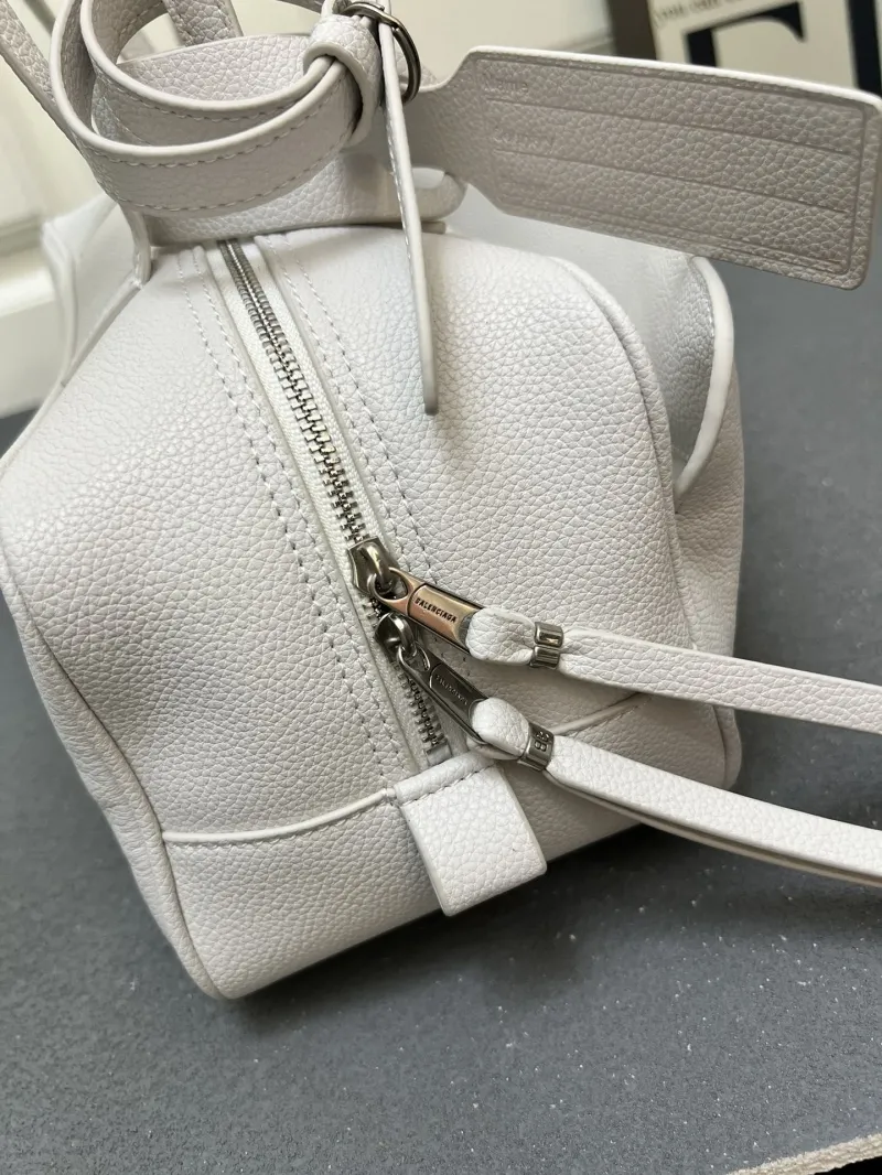 Balenciaga H06188 White Top Handle Bag - Image 6