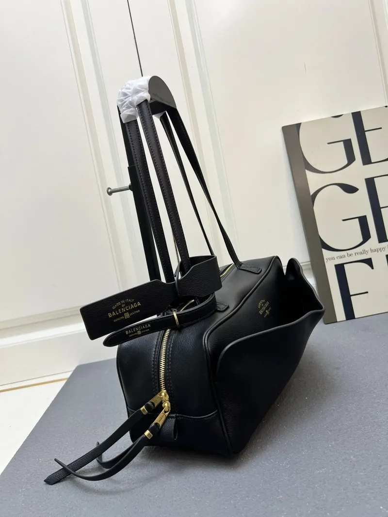 Balenciaga H06188 Black Leather Top Handle Bag - Image 3