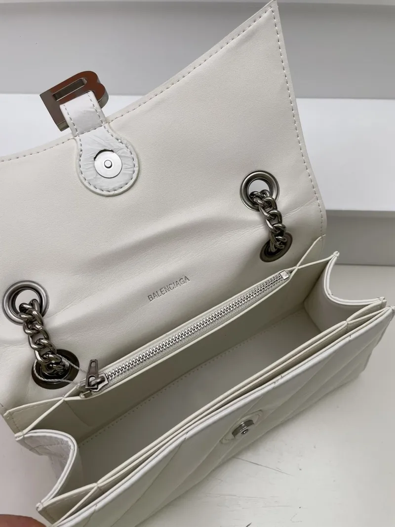 Balenciaga White Quilted Chain Shoulder Bag 8911 - Image 8