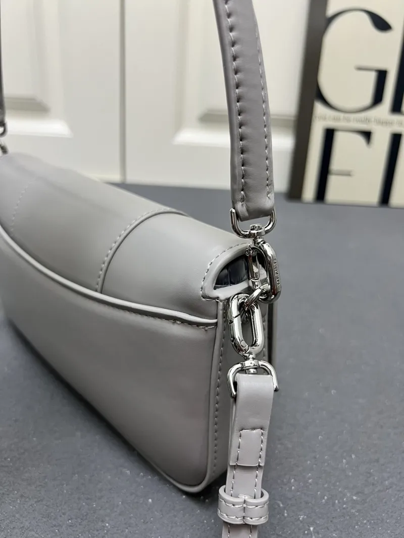 Balenciaga Gray Top Handle Bag H02606 - Image 6