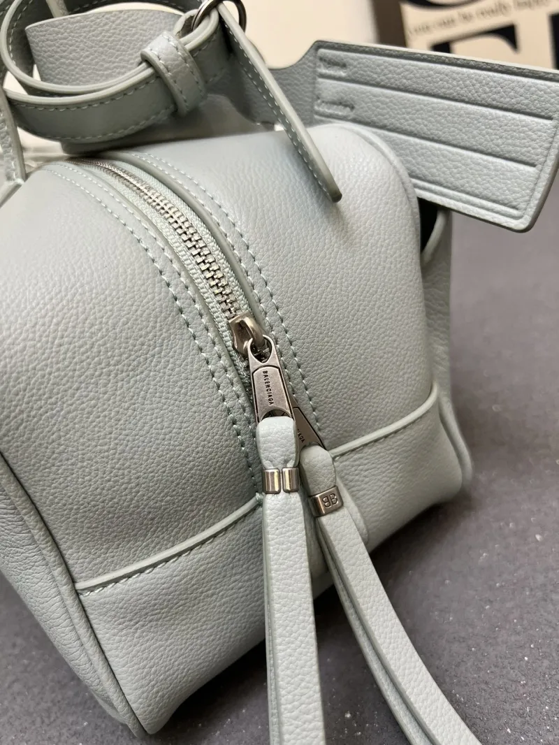 Balenciaga H06188 Light Blue Top Handle Bag - Image 5