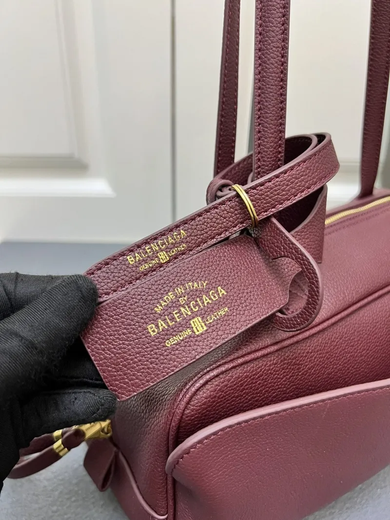 Balenciaga Burgundy Top Handle Shoulder Bag H06188 - Image 4