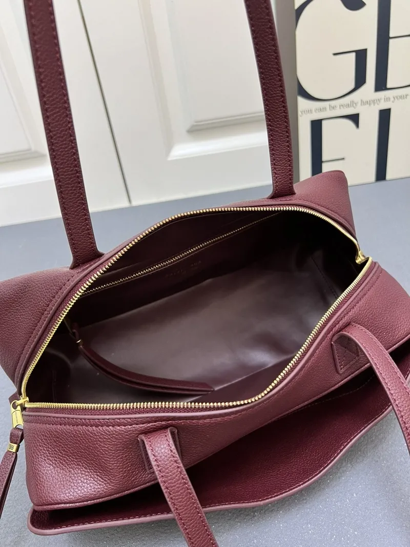 Balenciaga Burgundy Top Handle Shoulder Bag H06188 - Image 8