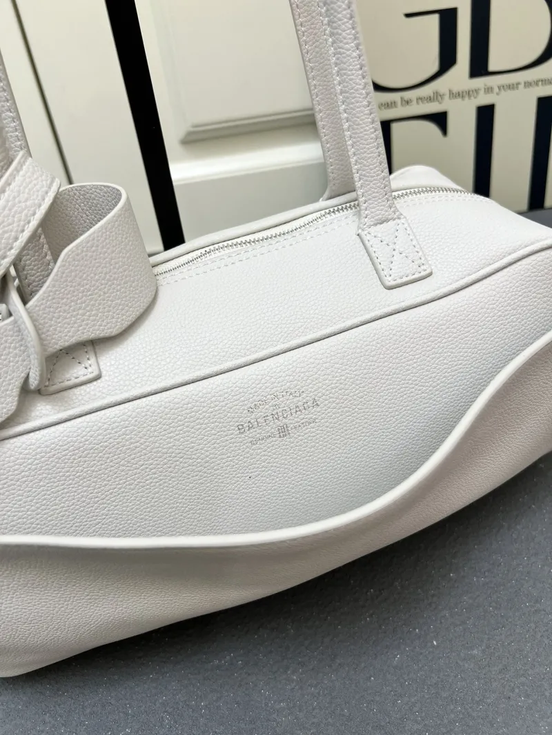Balenciaga White Top Handle Bag H06188 - Image 5