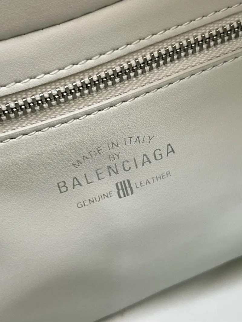 Balenciaga White Top Handle Bag H06188 - Image 9
