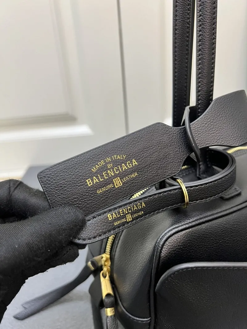 Balenciaga Black Leather Top Handle Bag H06188 - Image 4