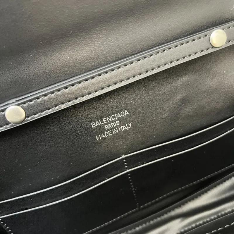 Balenciaga Black Top Handle Bag H08896 - Image 9