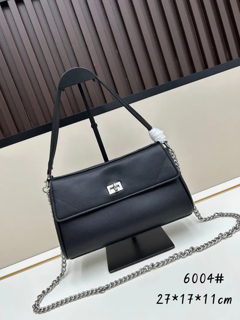 Balenciaga Black Leather Shoulder Bag 6004