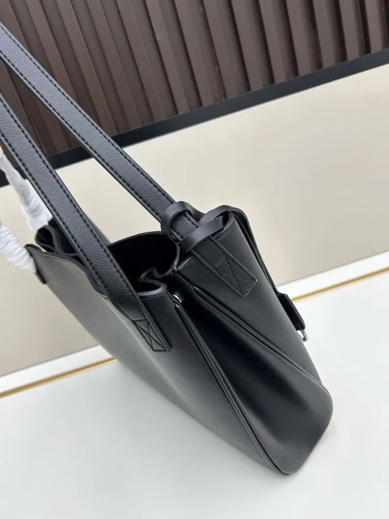 Balenciaga Black Top Handle Bag 6005 - Image 3