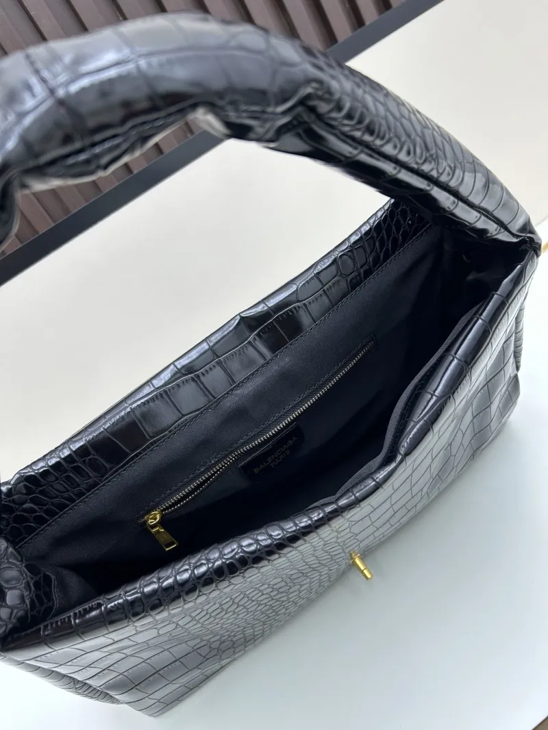 Balenciaga Black Crocodile Top Handle Bag 241 - Image 7