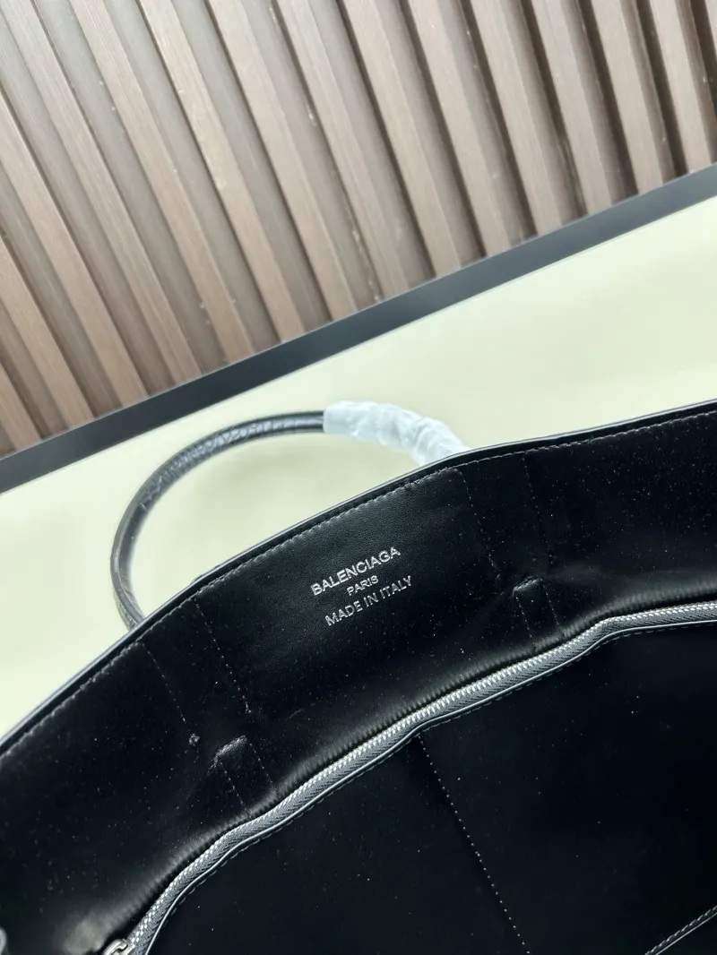Balenciaga Black Crocodile Embossed Top Handle Bag 8050 - Image 8