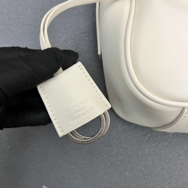 Balenciaga White Hobo Bag 248 - Image 9
