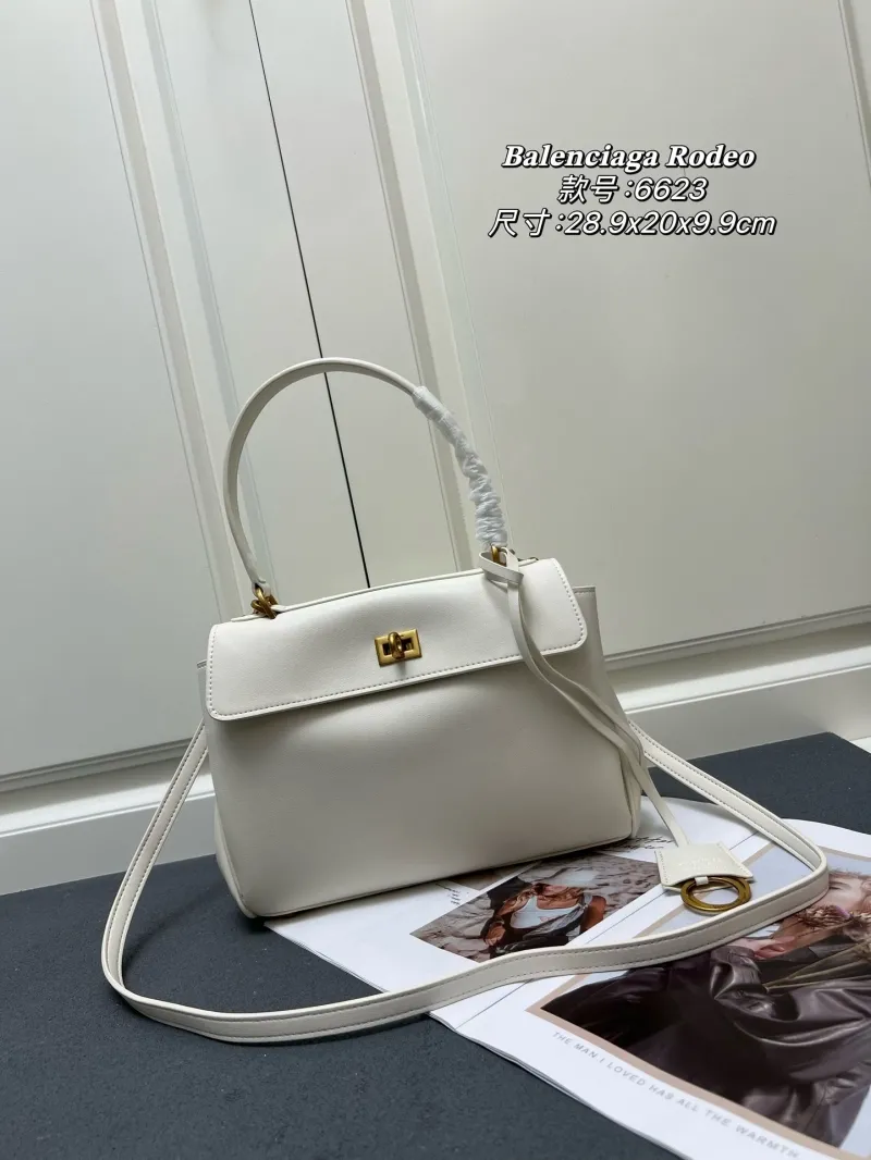 Balenciaga Rodeo White Leather Handbag - Image 4