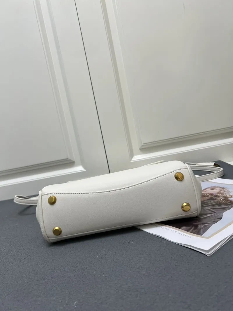 Balenciaga Rodeo White Leather Handbag - Image 8
