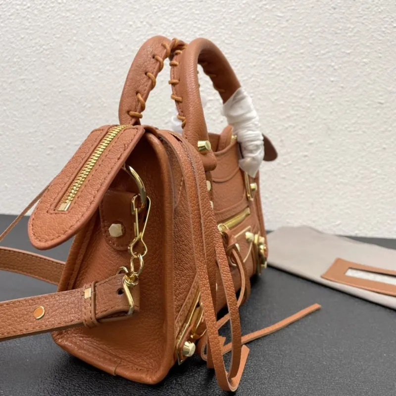 Balenciaga Small 24cm Brown Top Handle Bag - Image 4
