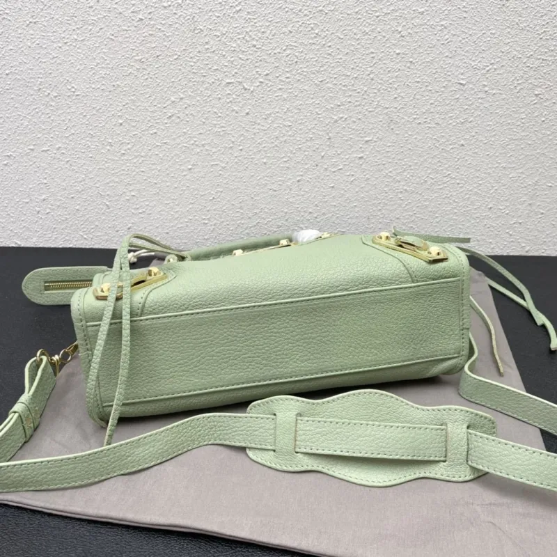 Balenciaga Mint Green Medium 28cm Top Handle Bag - Image 7