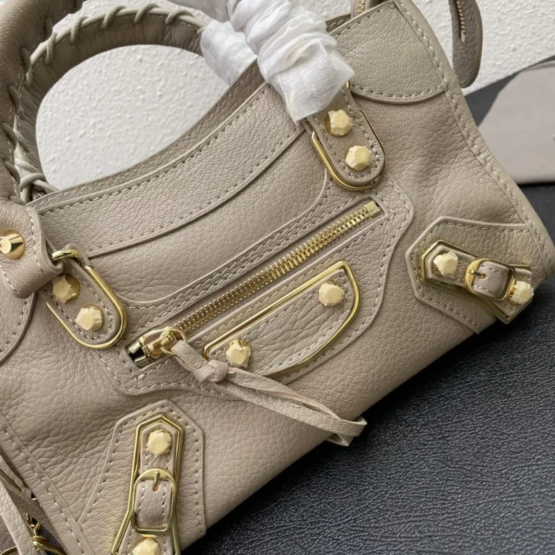 Balenciaga Medium Beige Top Handle Leather Bag - Image 4