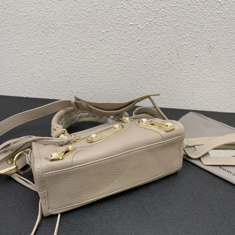 Balenciaga Medium Beige Top Handle Leather Bag - Image 7