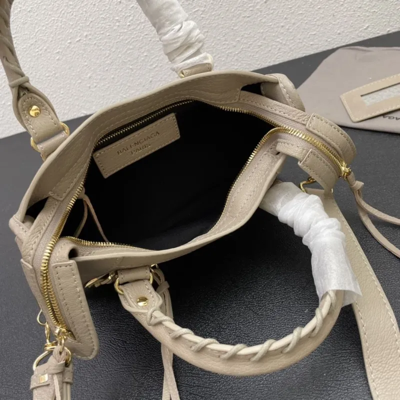 Balenciaga Medium Beige Top Handle Leather Bag - Image 8