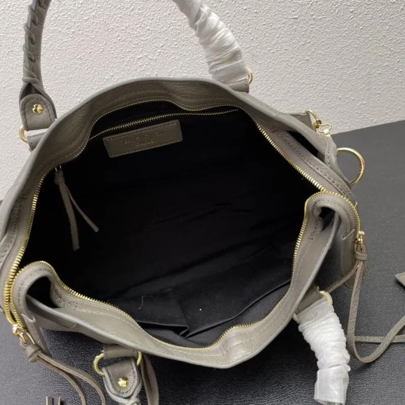 Balenciaga Large Gray Top Handle Bag - Image 8