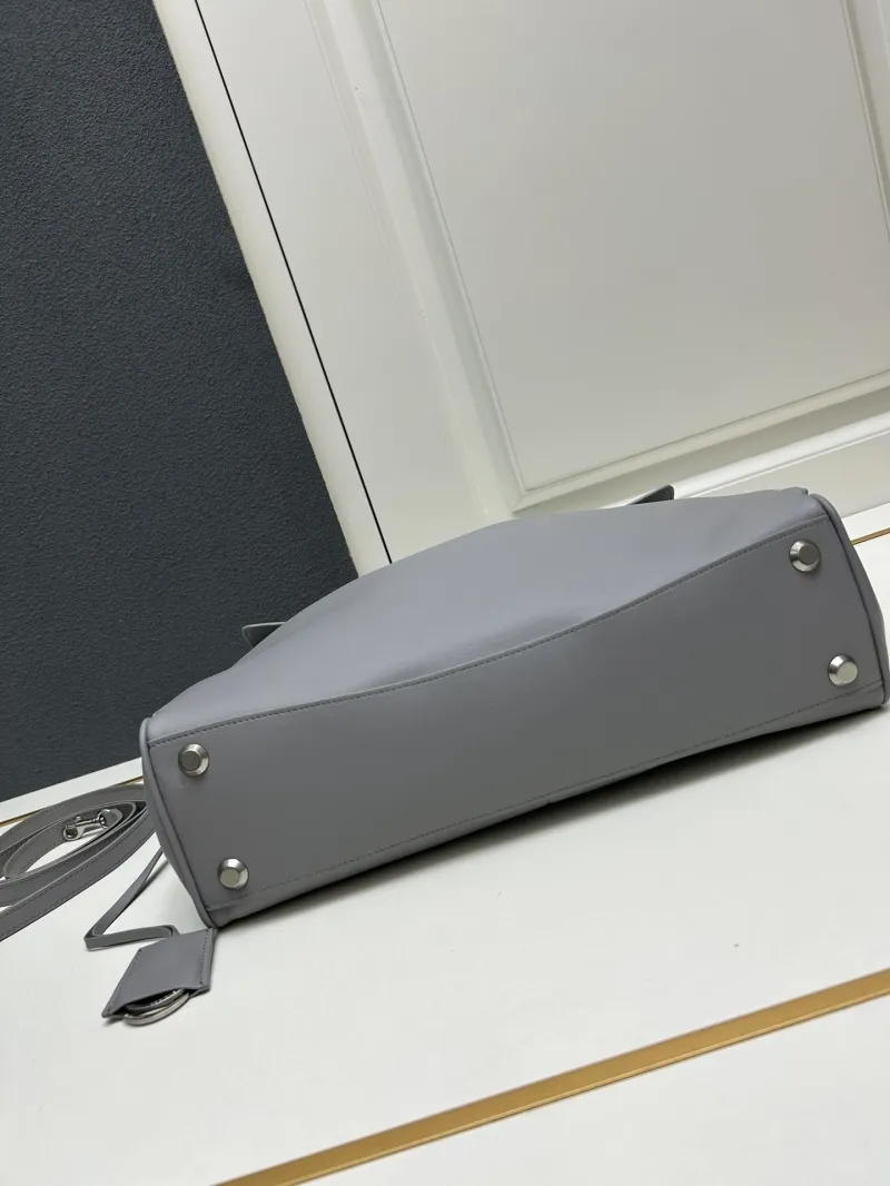 Balenciaga Gray Top Handle Bag 9027 - Image 6