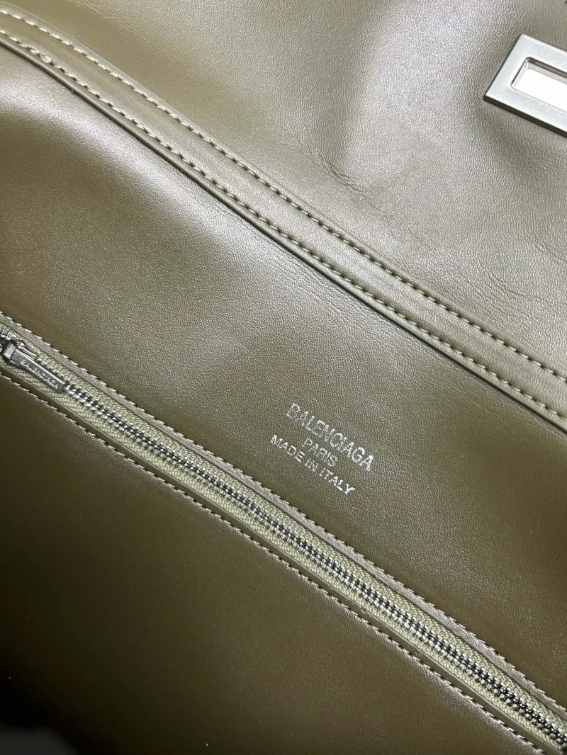 Balenciaga 9027 Olive Green Top Handle Bag - Image 9
