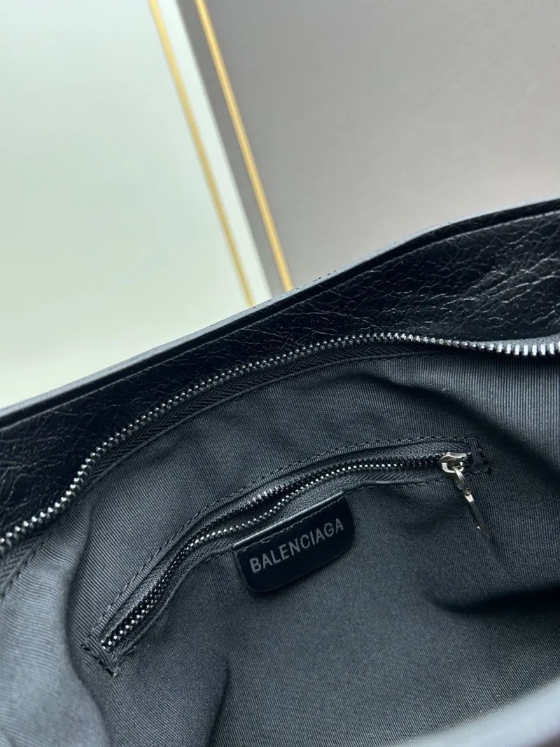 Balenciaga Black Top Handle Shoulder Bag 6028 - Image 8