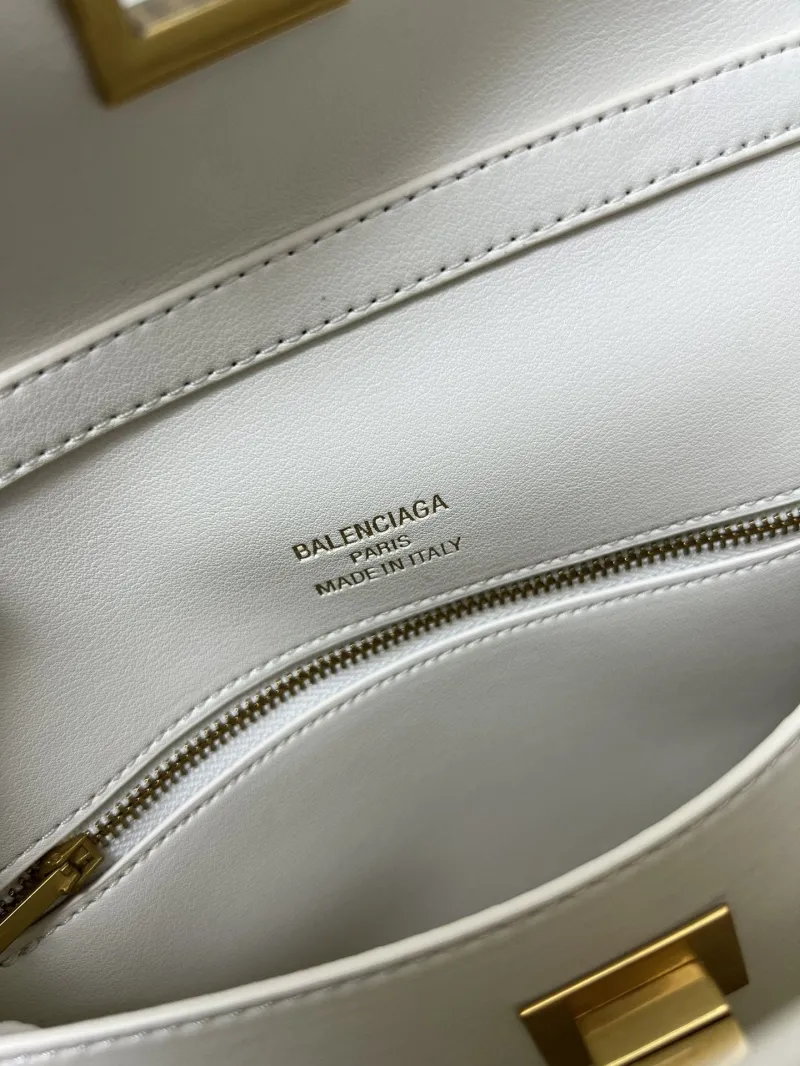 Balenciaga Rodeo White Top Handle Bag - Image 10