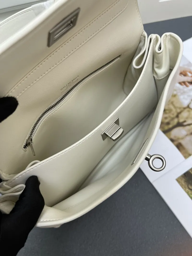 Balenciaga Rodeo White Leather Shoulder Handbag - Image 8