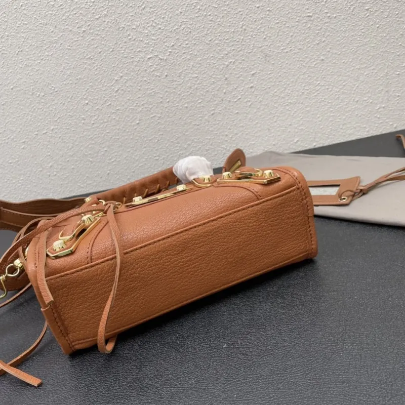 Balenciaga Small Brown Top Handle Bag 24cm - Image 7