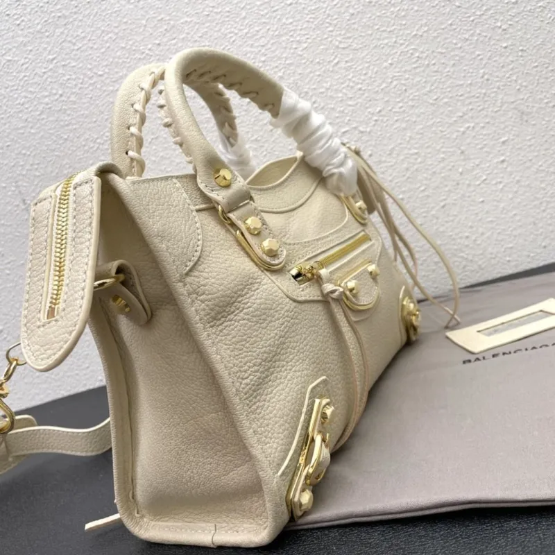 Balenciaga Medium Cream Top Handle Bag 28cm - Image 7