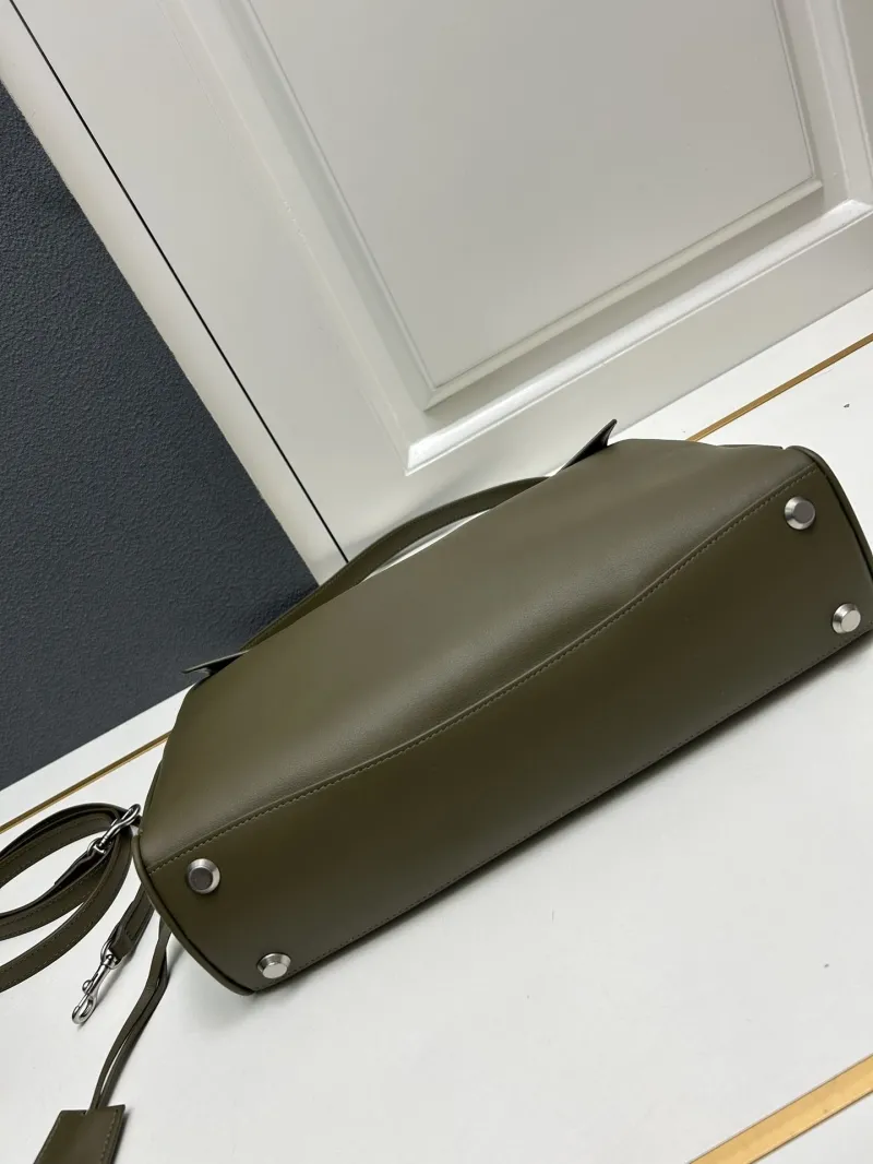 Balenciaga Olive Green Leather Top Handle Bag 9027 - Image 7