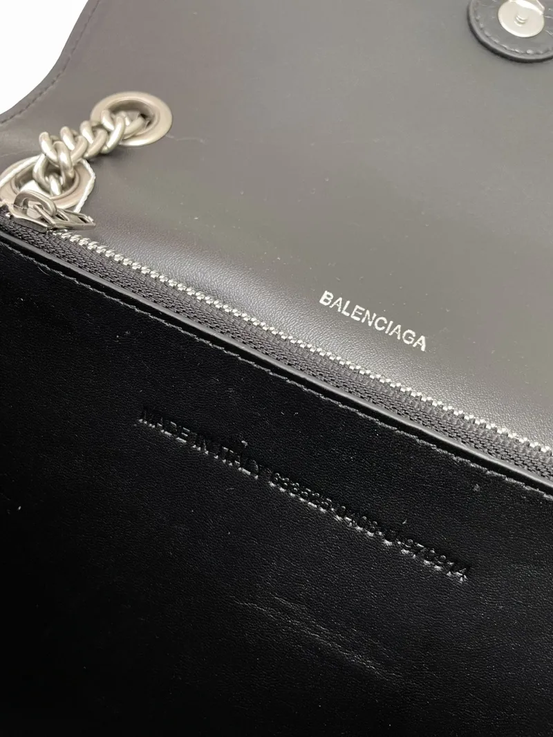 Balenciaga 8915 Black Chain Shoulder Bag - Image 9