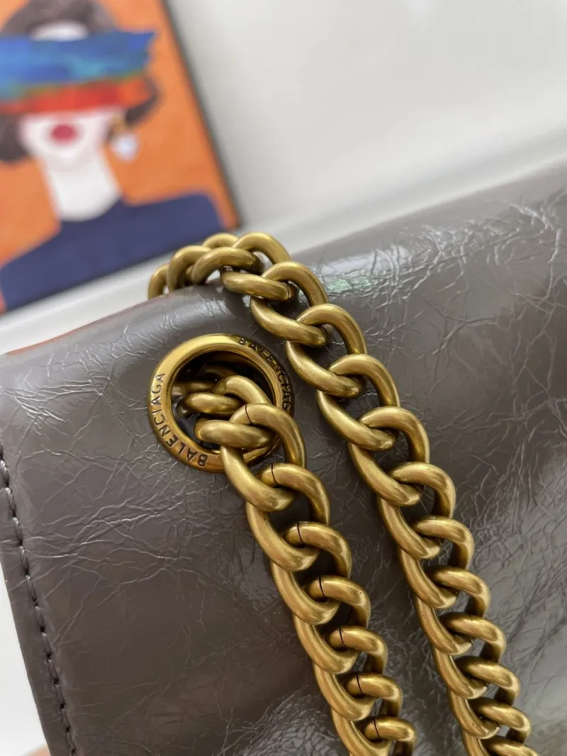 Balenciaga 8915 Gray Chain Shoulder Bag - Image 4