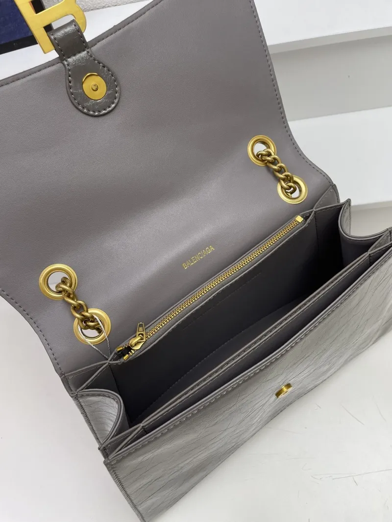 Balenciaga 8915 Gray Chain Shoulder Bag - Image 8