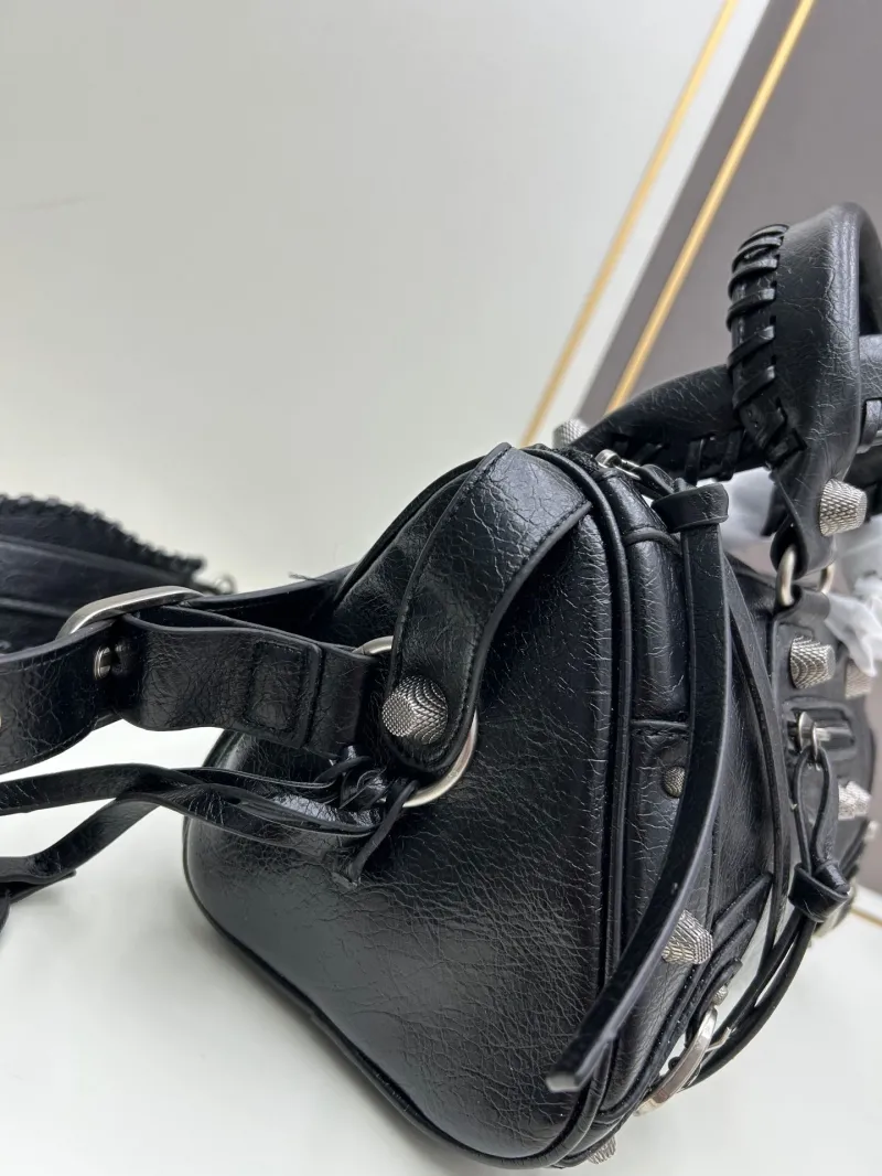 Balenciaga Black Leather Top Handle Bag - Image 7