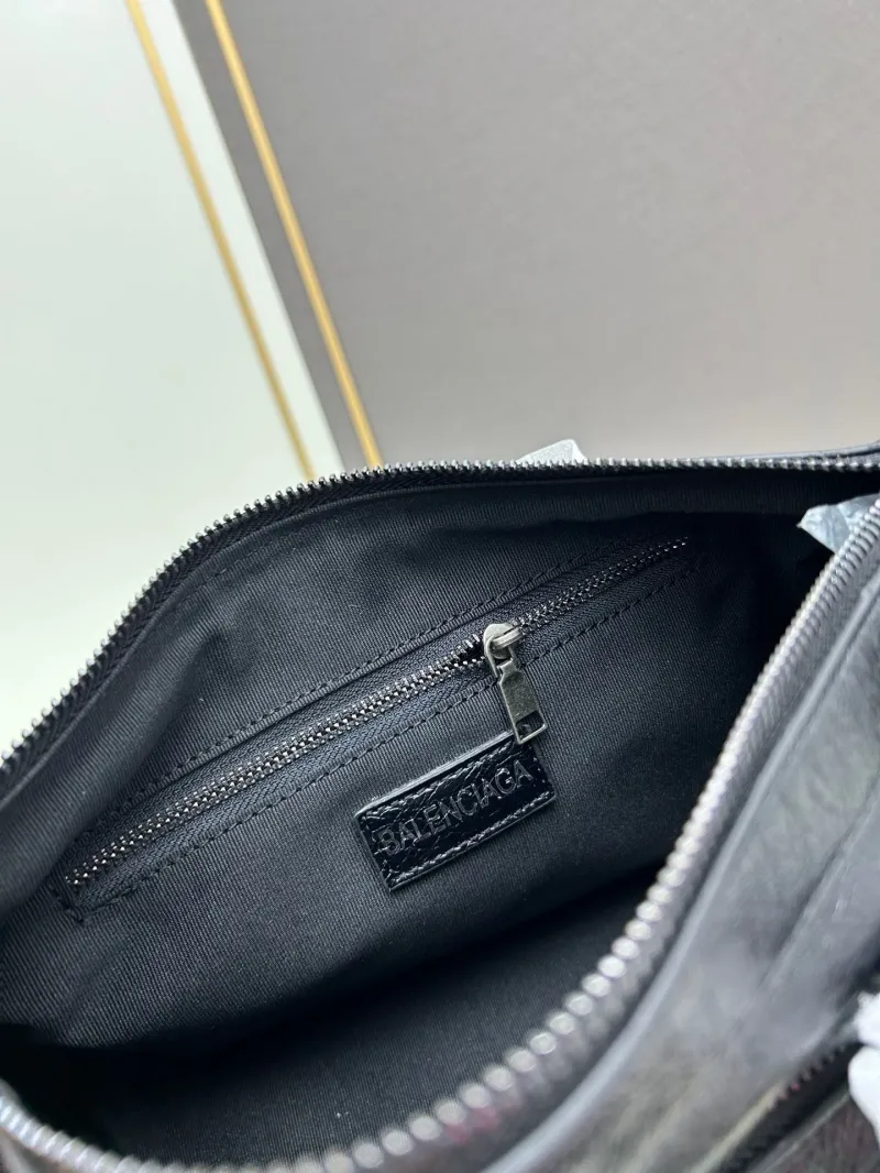 Balenciaga Black Leather Top Handle Bag - Image 9