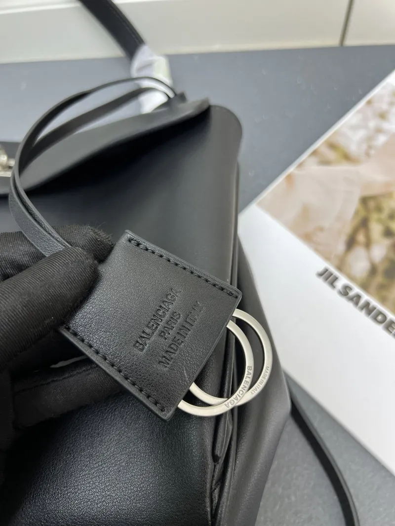 Balenciaga Rodeo Black Leather Handbag - Image 5