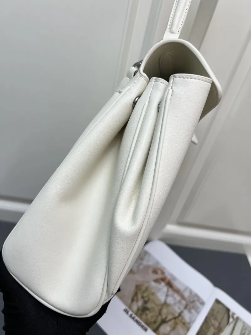 Balenciaga Rodeo White Top Handle Bag - Image 3