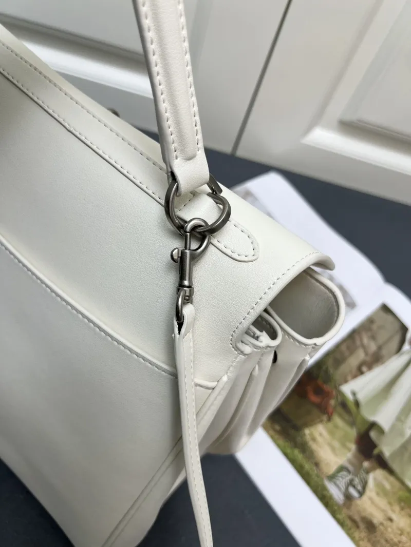 Balenciaga Rodeo White Top Handle Bag - Image 6