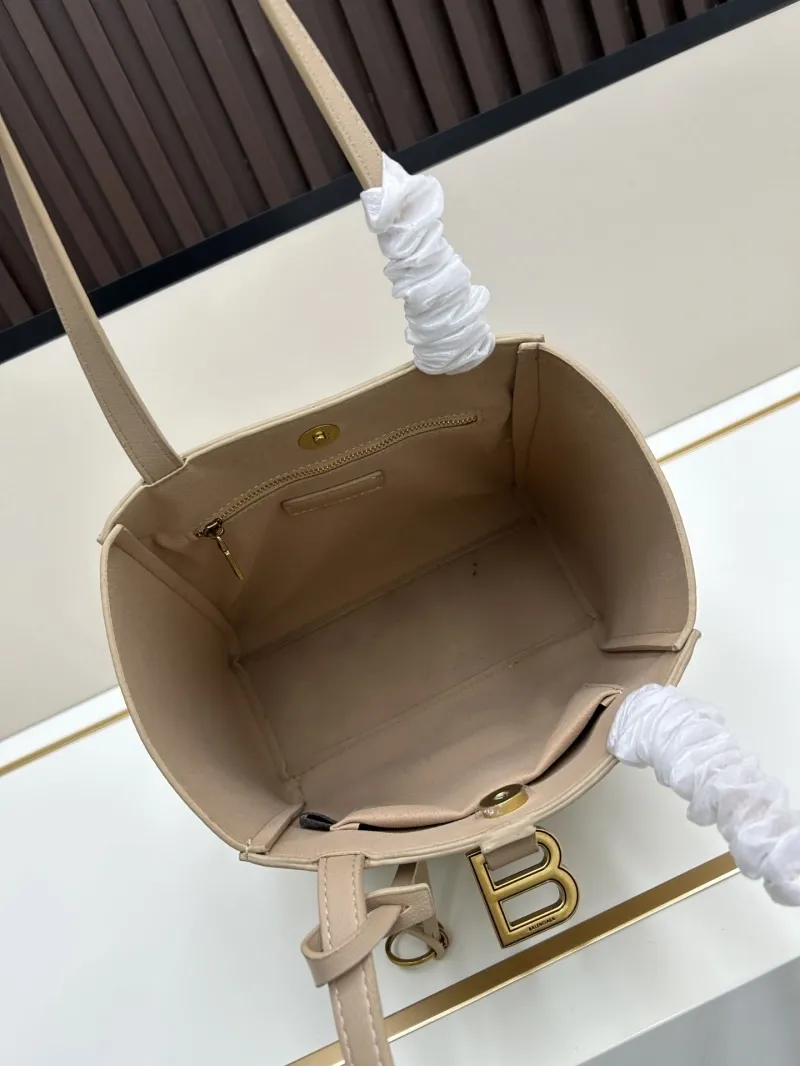 Balenciaga Beige Tote Bag 6002 - Image 7