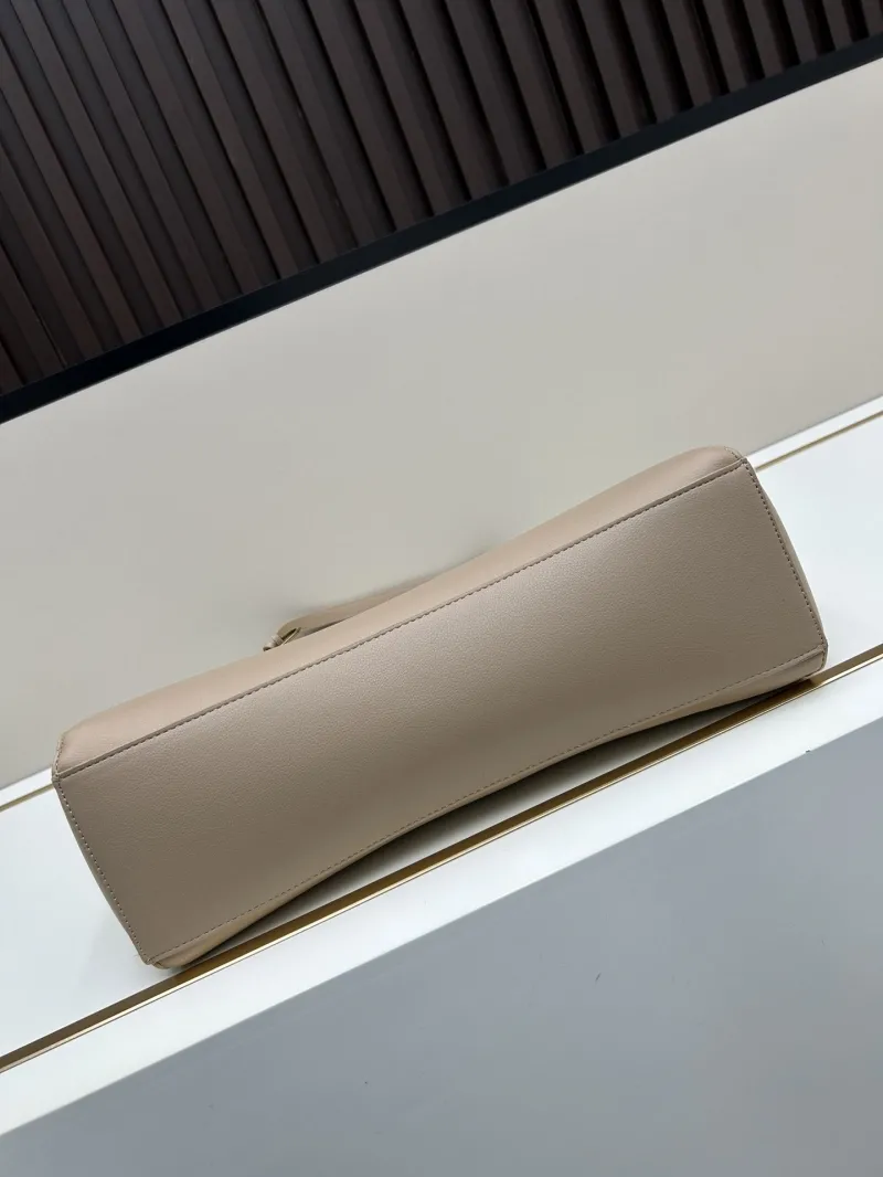 Balenciaga Beige Tote Bag 6002 - Image 5