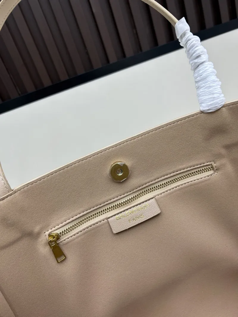 Balenciaga Beige Tote Bag 6002 - Image 8