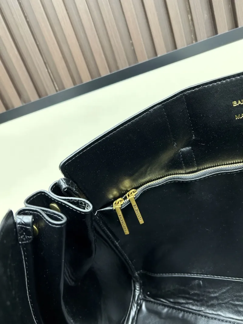 Balenciaga Black Crocodile Tote Bag 8050 - Image 8