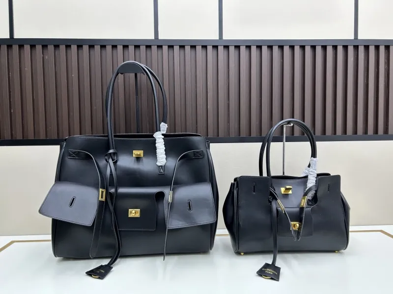 Balenciaga Shopping Bags-23